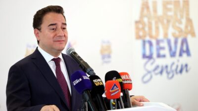 Ali Babacan’dan 2024 Bütçesi Eleştirisi: “Kemer Sıktık, Fakirleştik Ama Güzel Günler Beklemiyor”