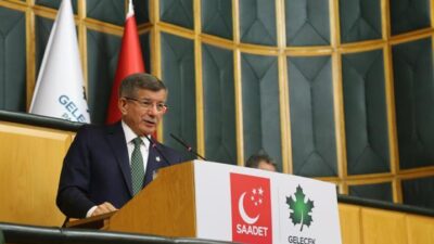 Davutoğlu: AK Parti’nin Kurucu Ruhuna Sadık Kaldım, Devletime Her Zaman Hizmete Hazırım!