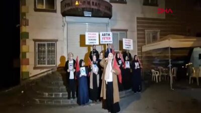 HDP İl Binası Önünde Evlat Nöbetinde Gece Bekleyişi Başladı