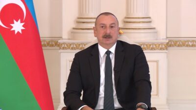 Azerbaycan Cumhurbaşkanı İlham Aliyev, düşen