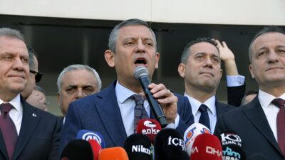 Özgür Özel, Mersin'de CHP'nin tesis