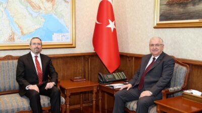 Milli Savunma Bakanı Yaşar Güler,