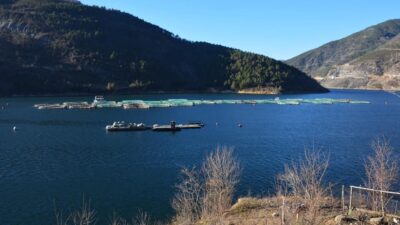 Artvin'de Çoruh Nehri üzerindeki baraj