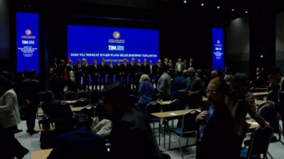 Ticaret Bakanı Ömer Bolat, İhracatta 2025 Eylem Planı’nı Açıkladı: 390 Milyar Dolar Hedefi