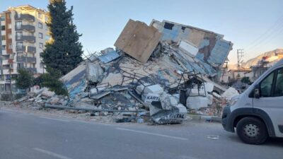 Hatay'da depremde yıkılan Göçemen 2