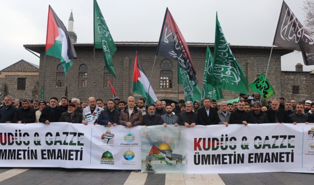 Diyarbakır ve Mardin’de cuma