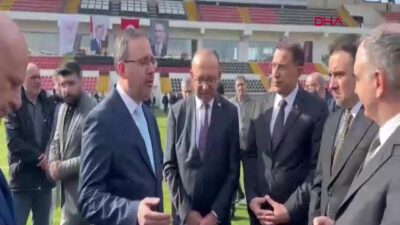 AK Parti İzmir Milletvekili Mehmet