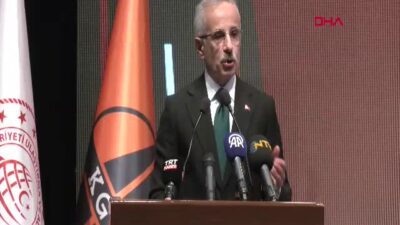 Ulaştırma ve Altyapı Bakanı Abdulkadir