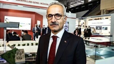 Ulaştırma ve Altyapı Bakanı Abdulkadir