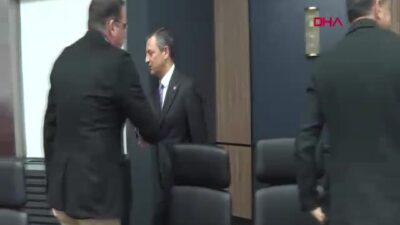 CHP Genel Başkanı Özgür Özel,