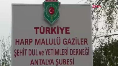 Muratpaşa Belediye Başkanı Ümit Uysal,