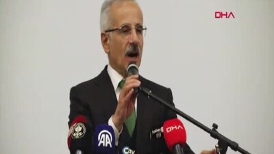 Ulaştırma ve Altyapı Bakanı Abdulkadir