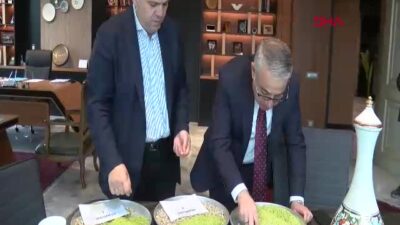 İzmir’de Ramazan Bayramı Öncesi Yoğun Gıda Denetimi: 9 Milyon 340 Bin TL Ceza Kesildi