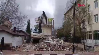 Burdur'un Ağlasun ilçesinde depreme dayanıksız