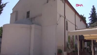 Hatay'ın İskenderun ilçesinde protokol üyeleri,