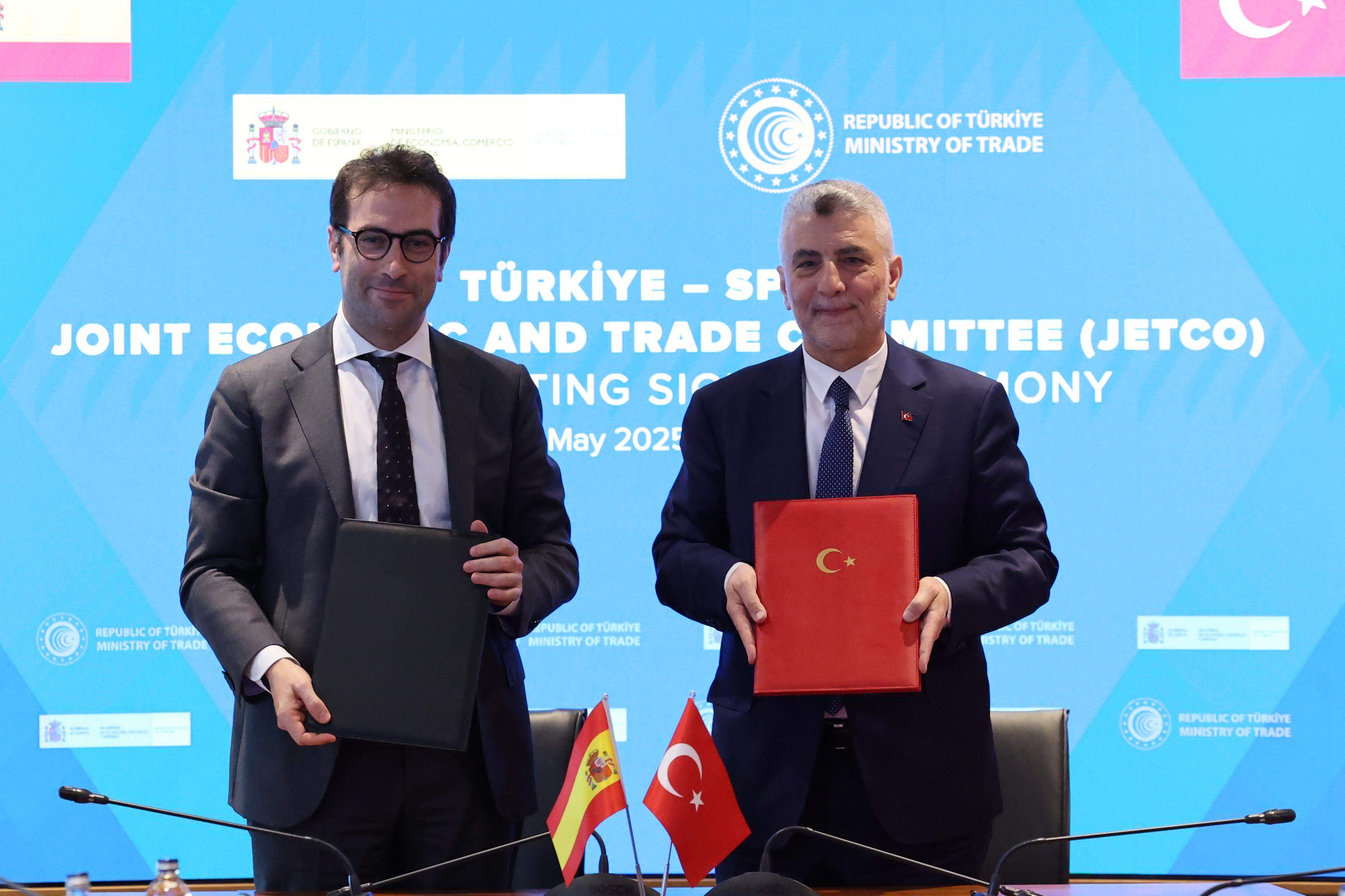 Ticaret Bakanı Ömer Bolat,