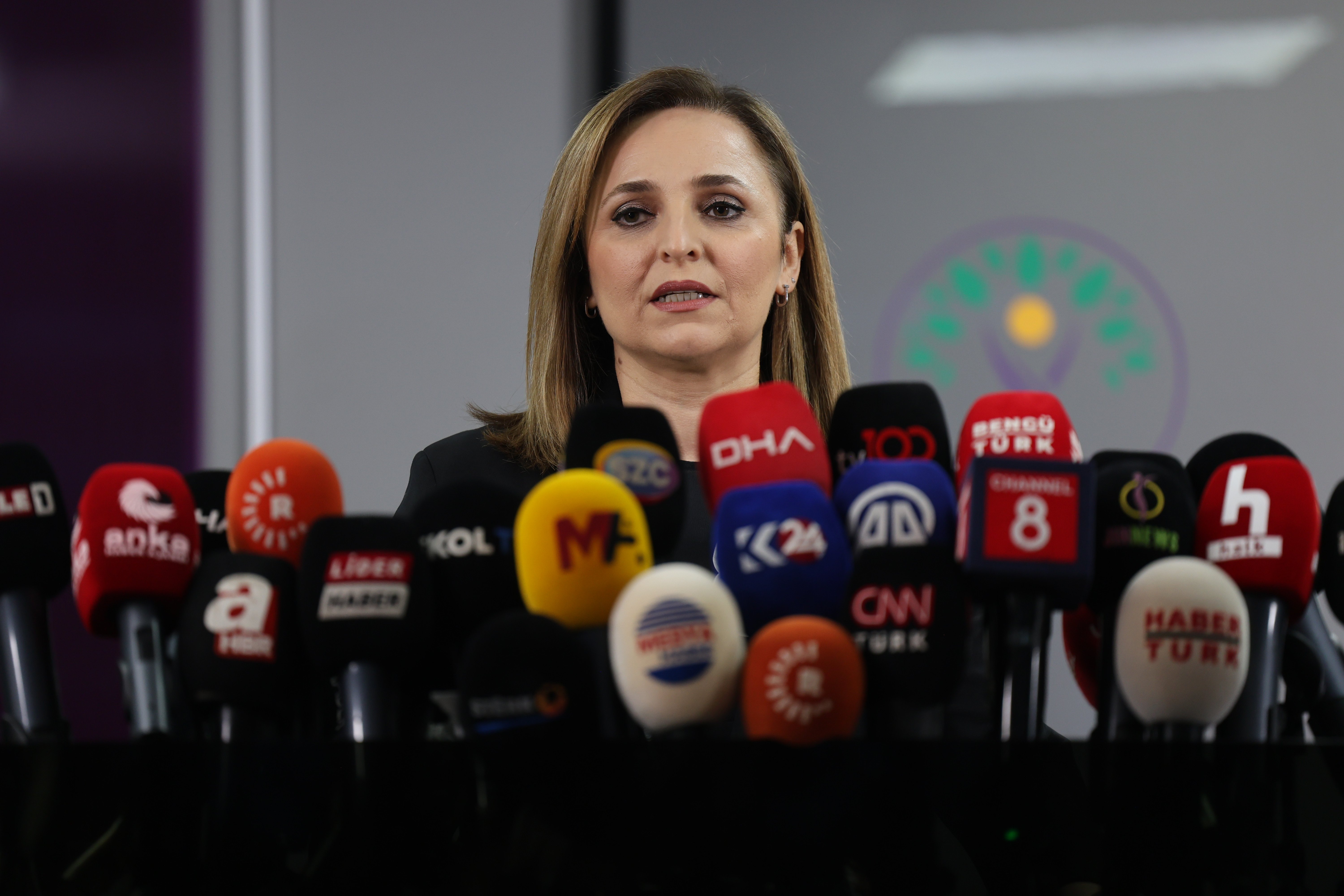 DEM Parti Sözcüsü Ayşegül