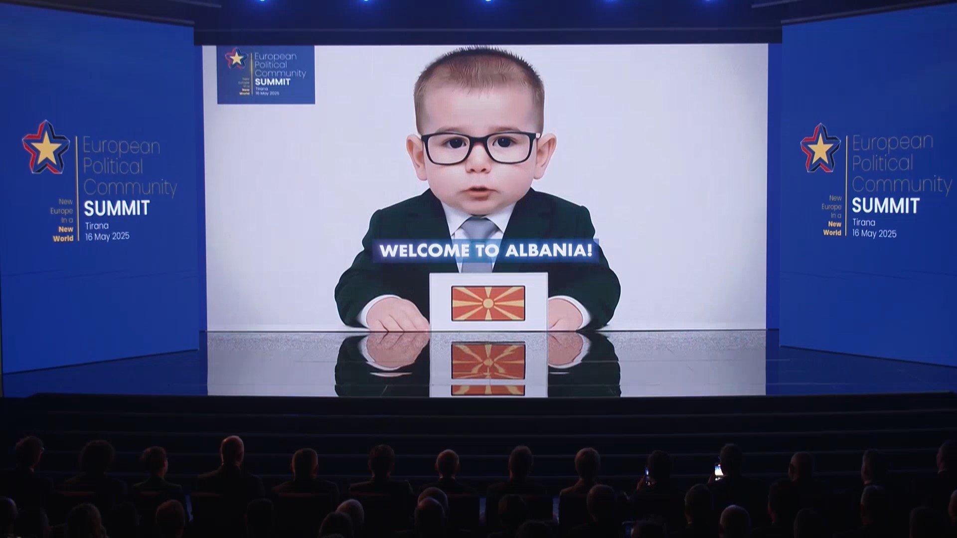 Arnavutluk'taki Avrupa Siyasi Topluluğu