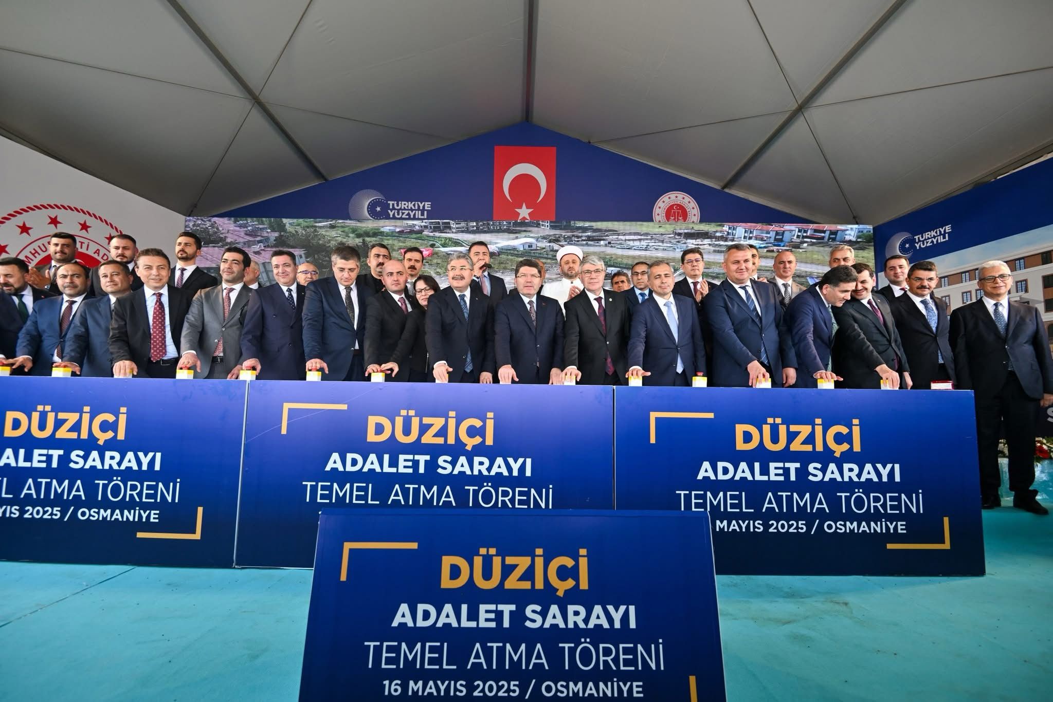 Adalet Bakanı Yılmaz Tunç,
