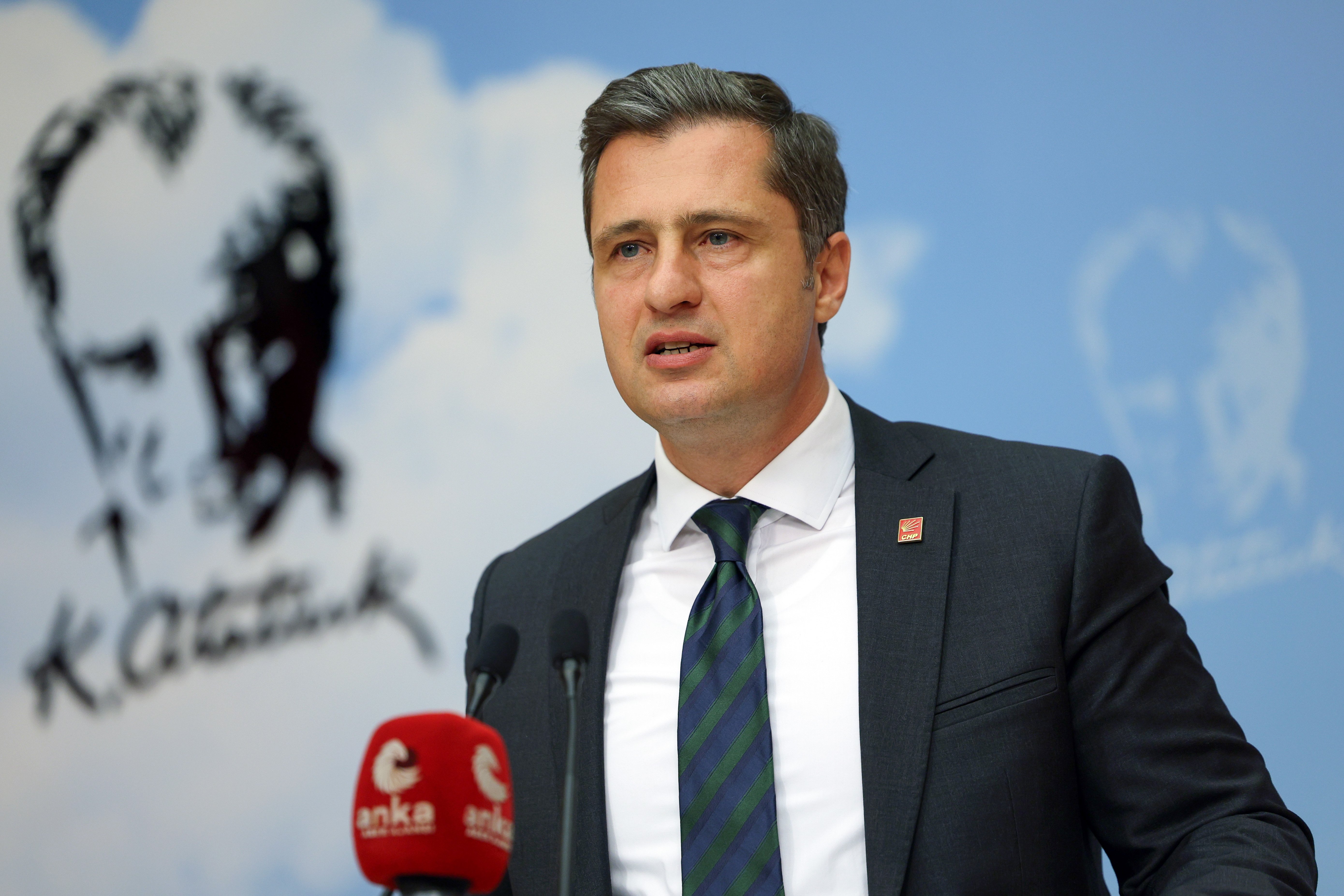 CHP'li Deniz Yücel, emekçilerin