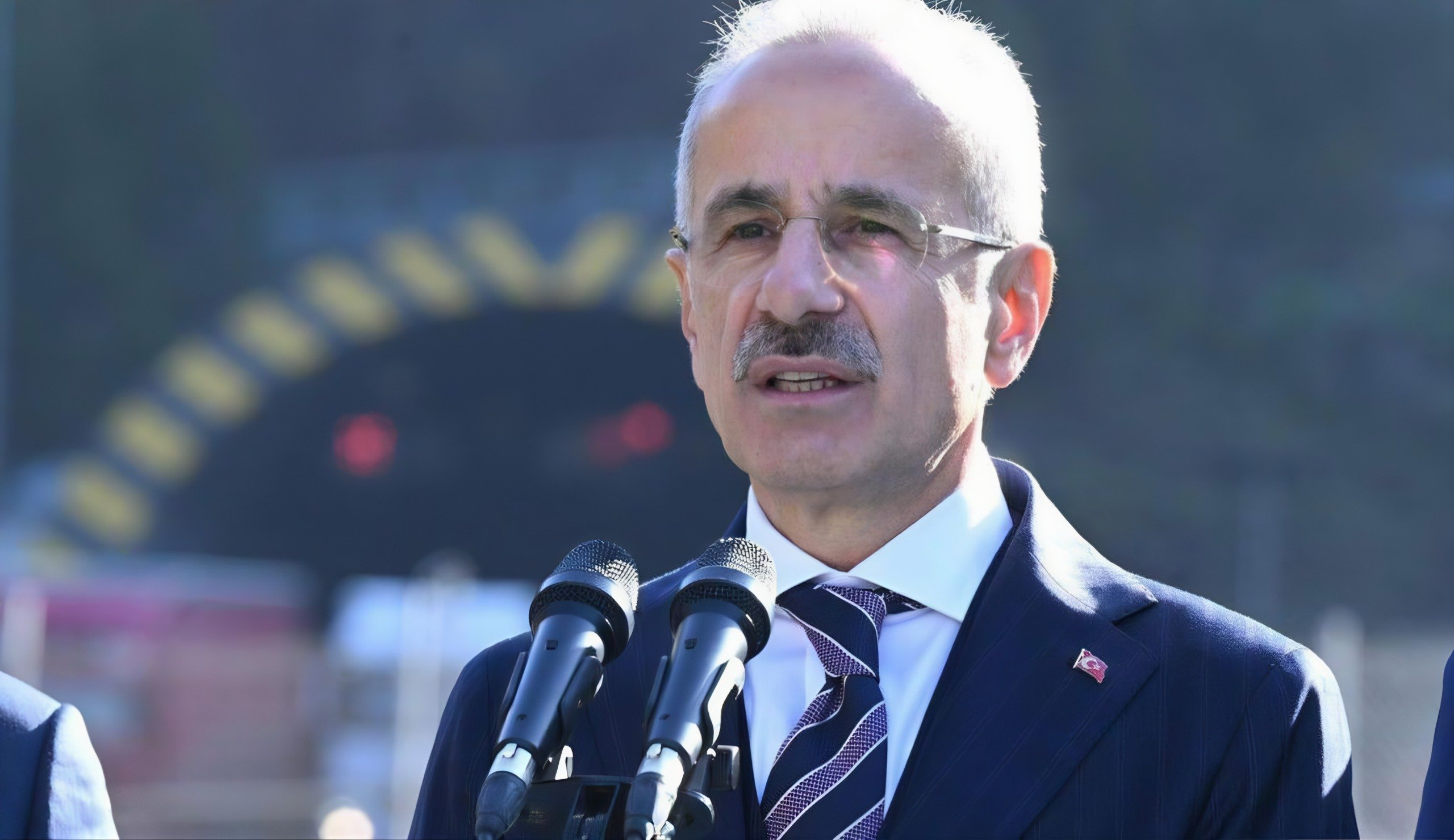 Ulaştırma ve Altyapı Bakanı