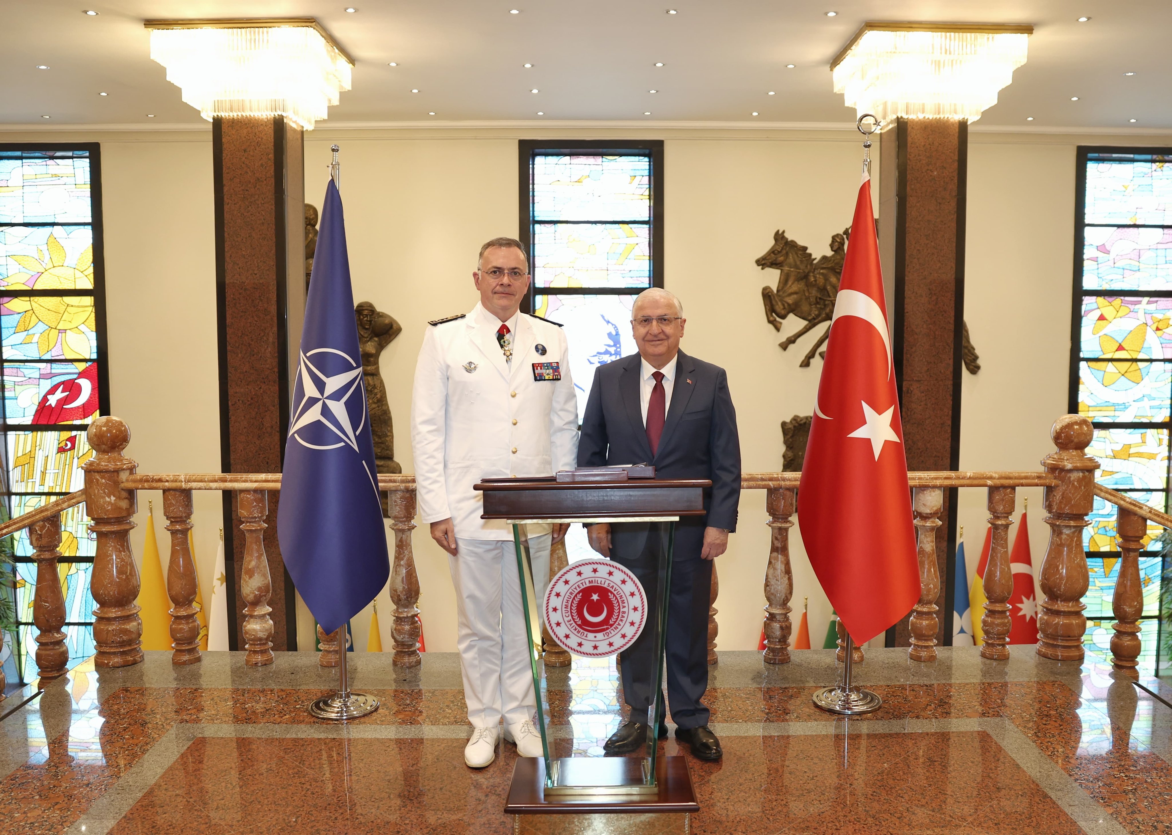 Milli Savunma Bakanı Yaşar