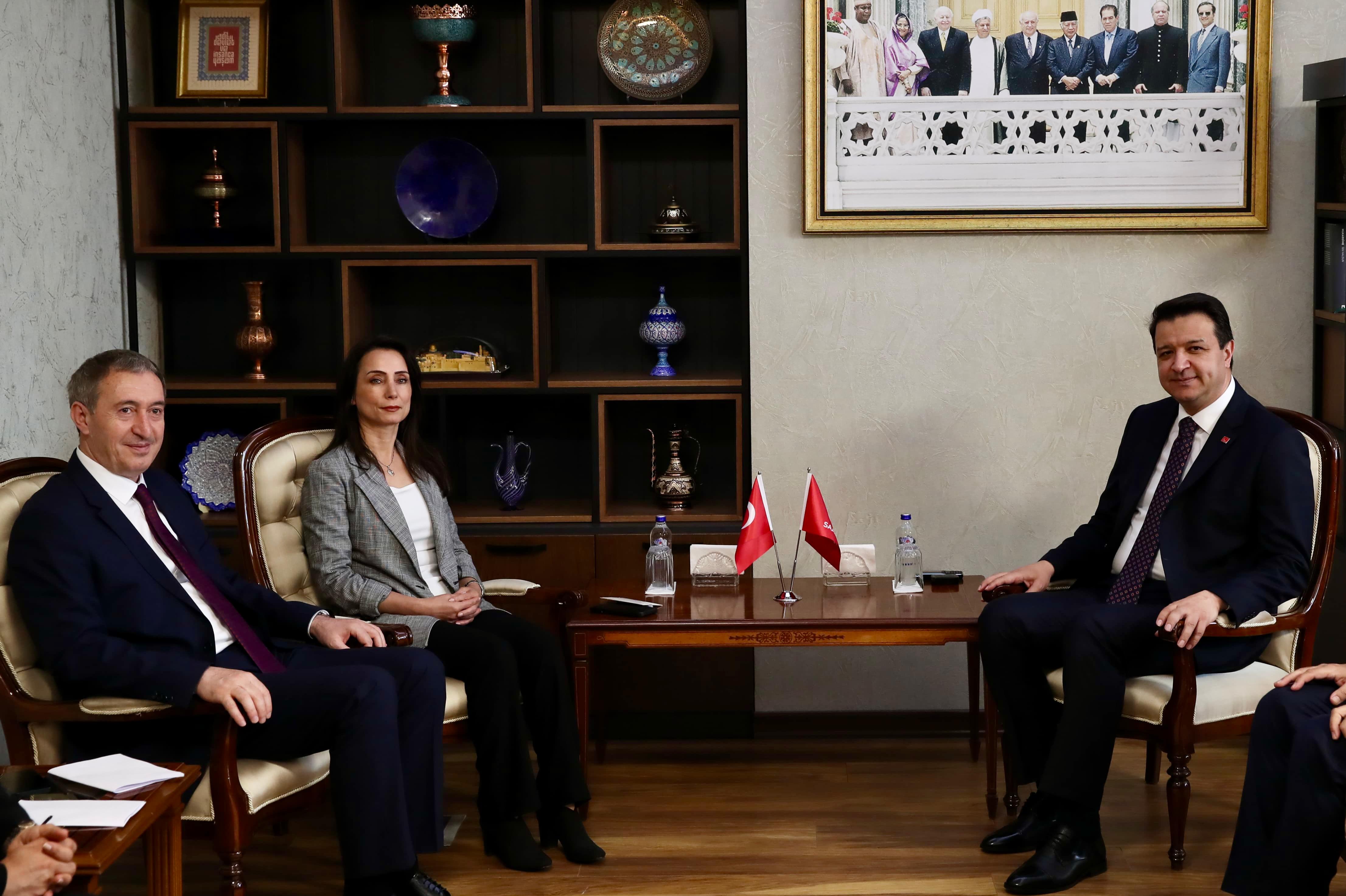 DEM Parti Heyeti DEVA ve Saadet Partilerini Ziyaret Etti, CHP ve YRP ile Görüşmeler Sırada