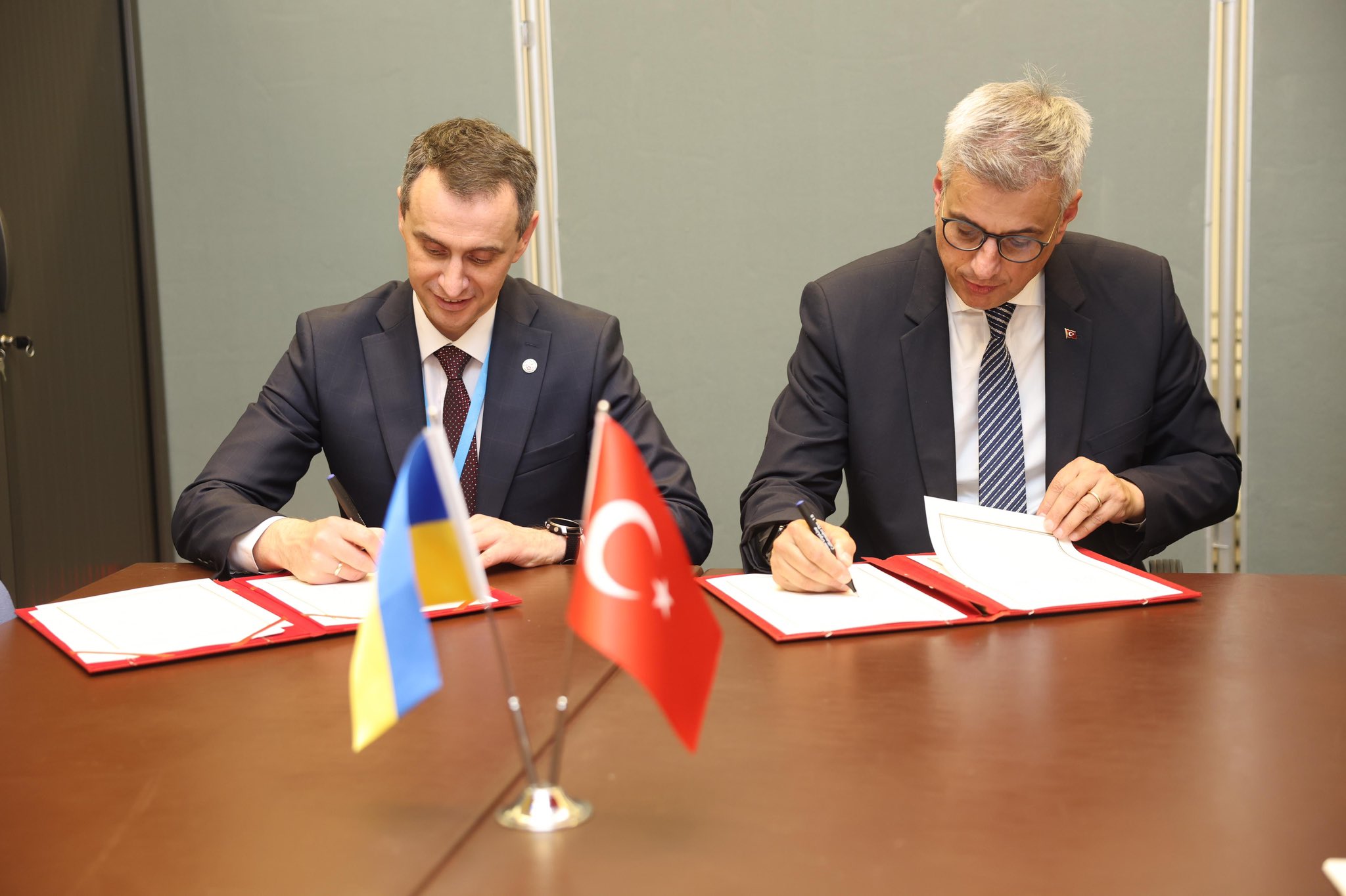 Sağlık Bakanı Kemal Memişoğlu,