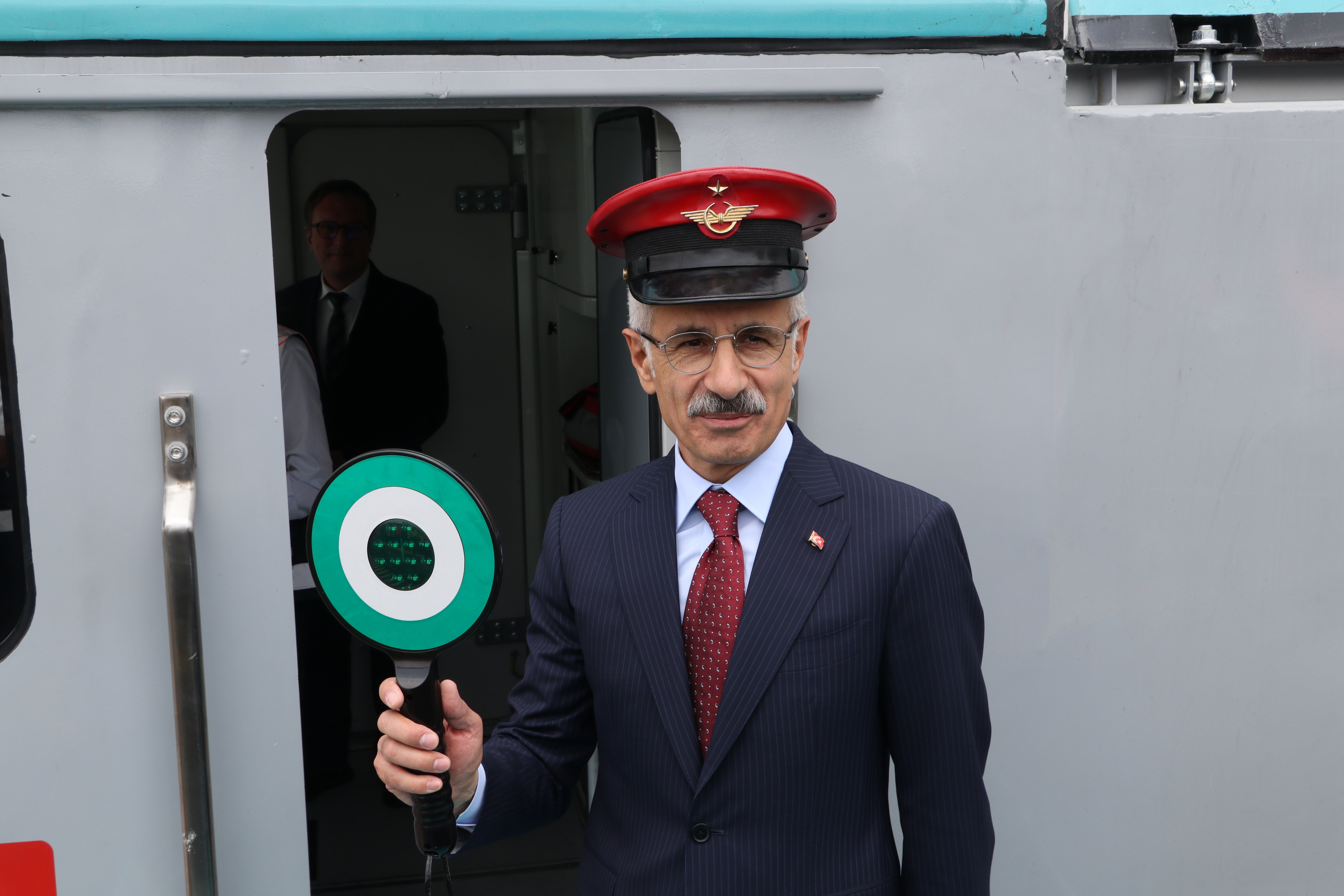 Ulaştırma Bakanı Uraloğlu, TÜRASAŞ'ın