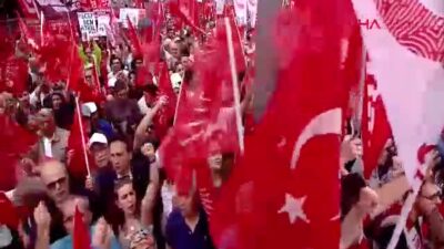 CHP Genel Başkanı Özgür Özel,