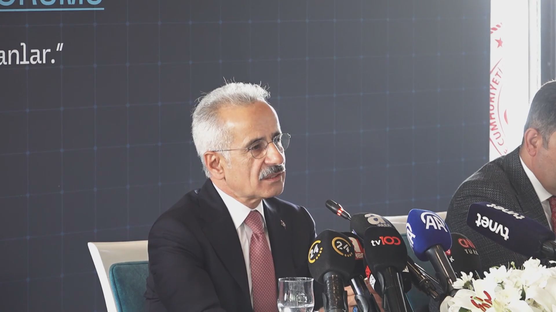 Ulaştırma ve Altyapı Bakanı