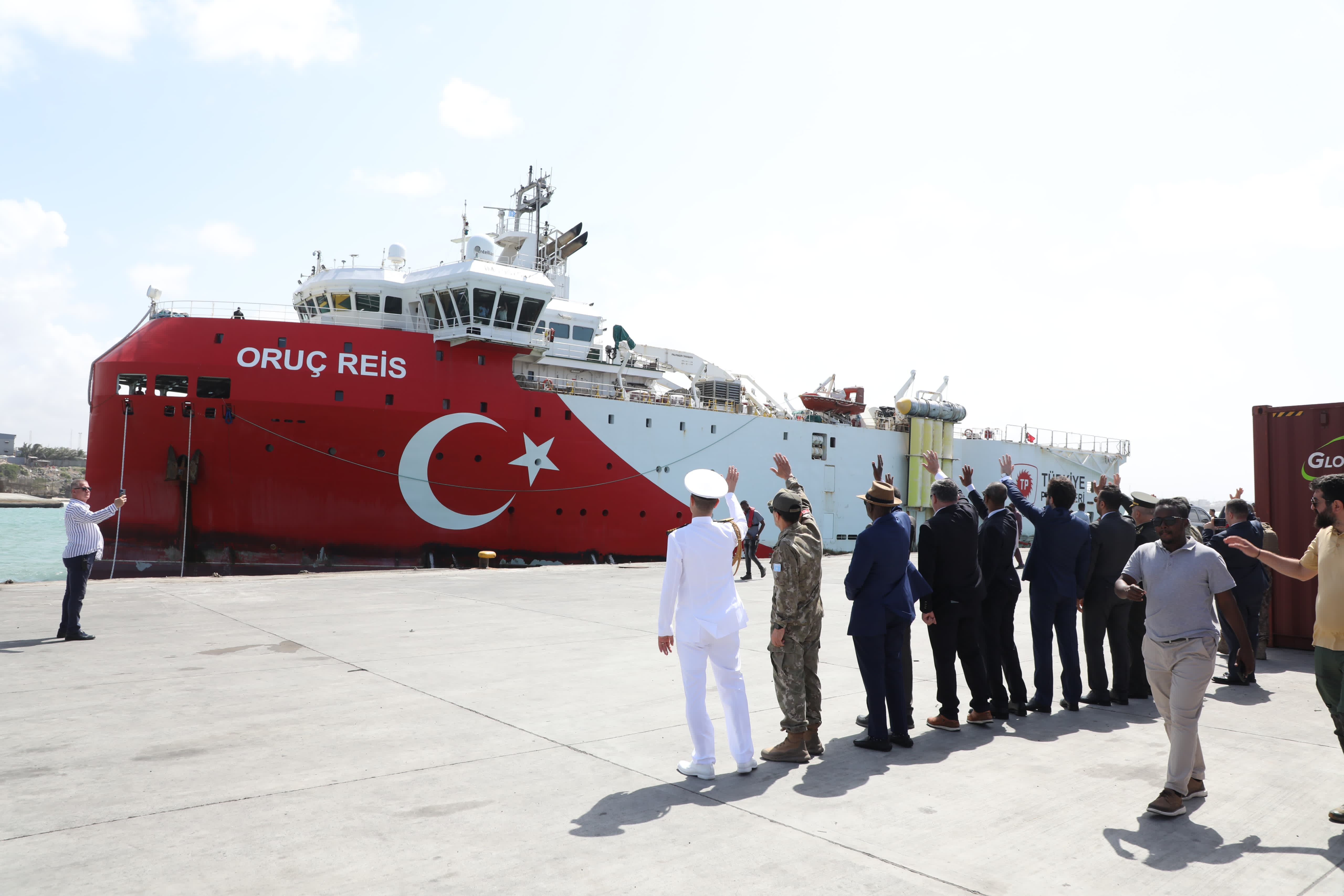 Oruç Reis Gemisi Somali’deki Tarihi Görevini Tamamladı