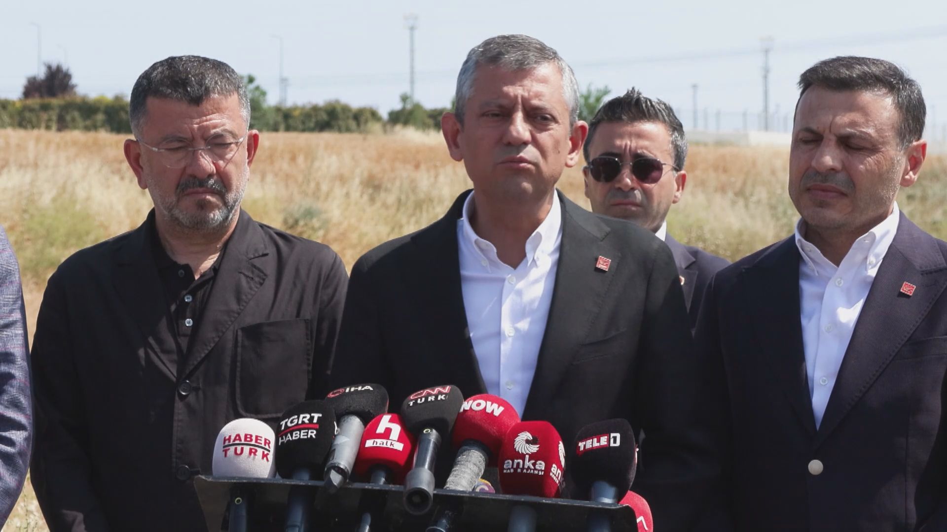 CHP Genel Başkanı Özgür Özel, İmamoğlu’nun Duruşması Sonrası Çarpıcı Açıklamalar Yaptı