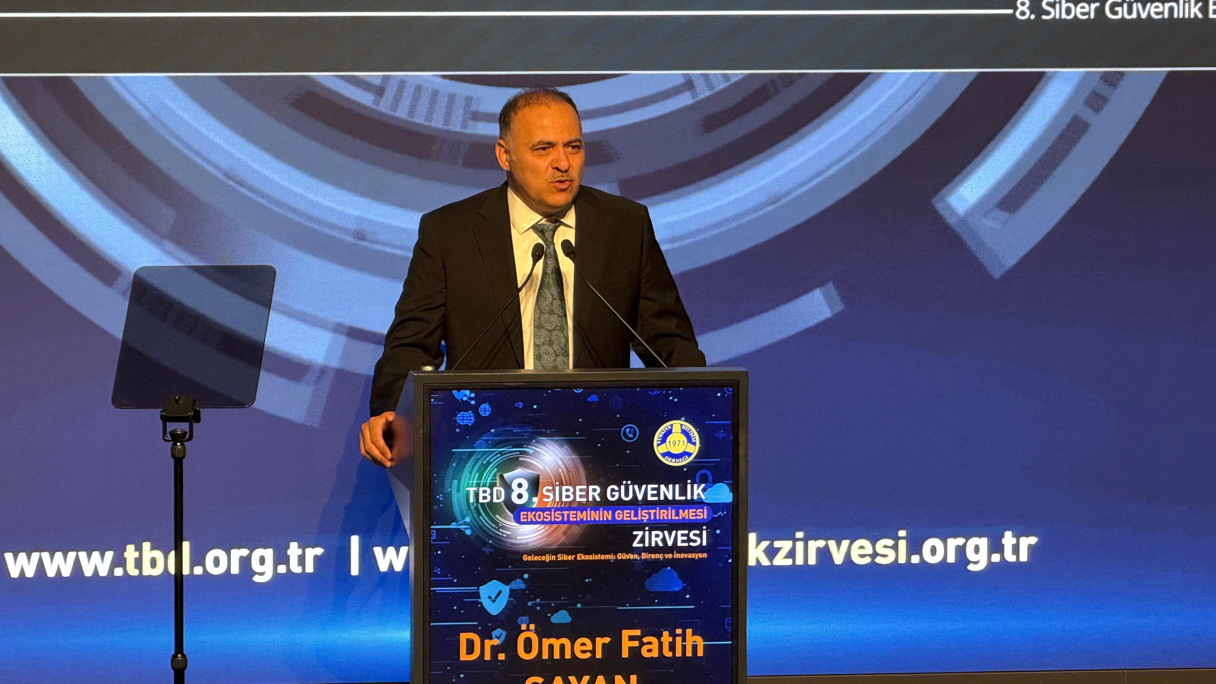 Ulaştırma ve Altyapı Bakan