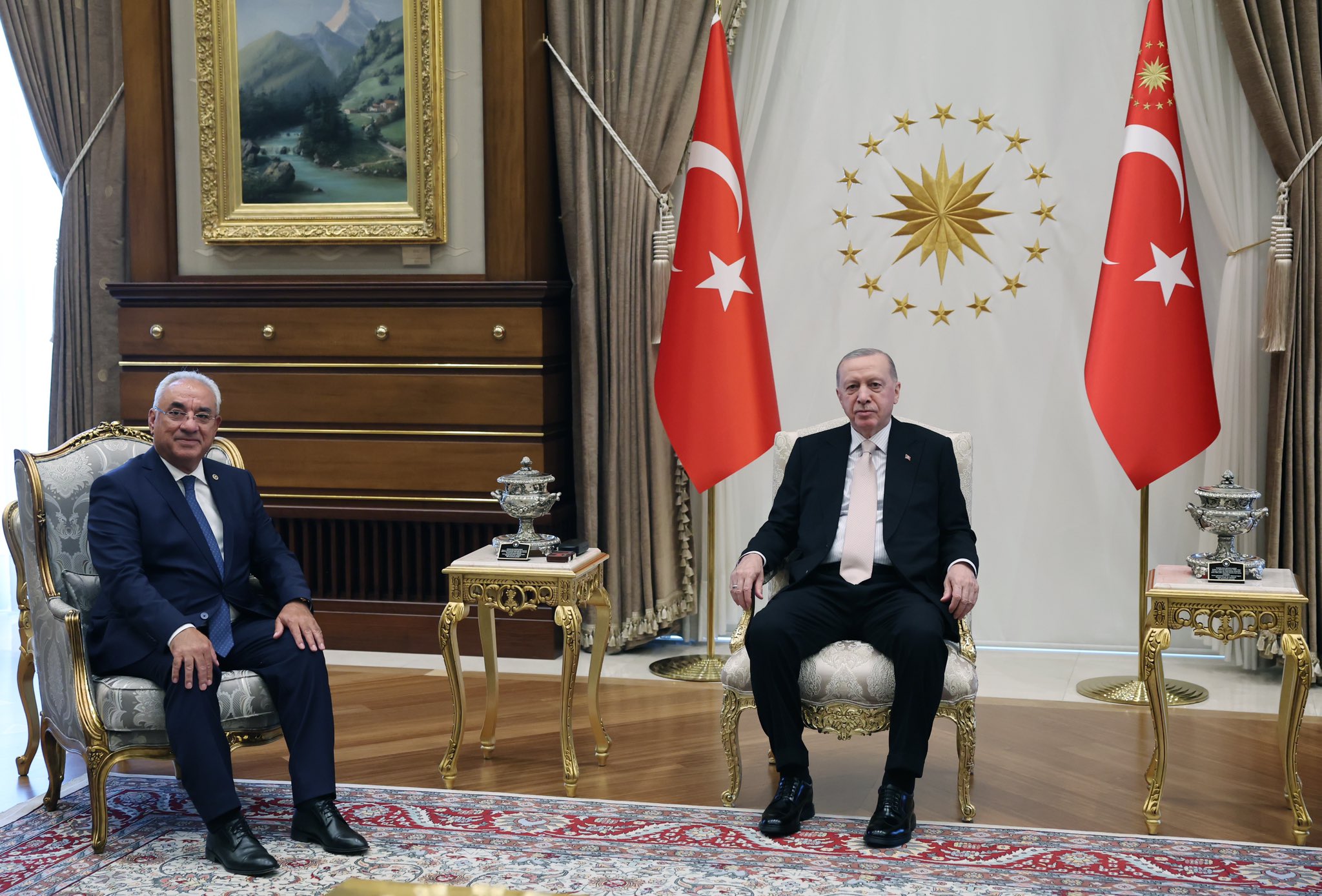 Cumhurbaşkanı Erdoğan, DSP Genel Başkanı Aksakal ile Görüştü