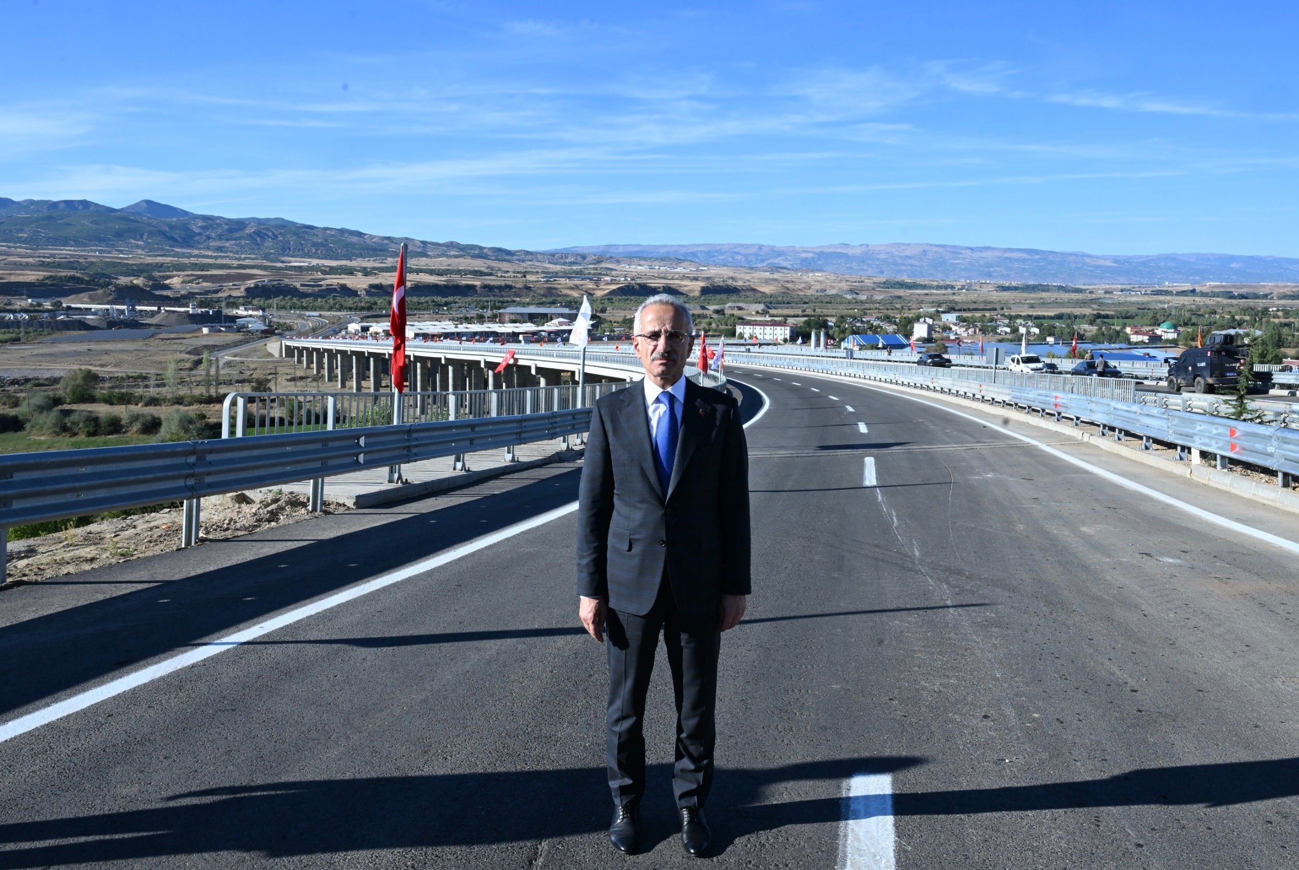 Ulaştırma ve Altyapı Bakanı