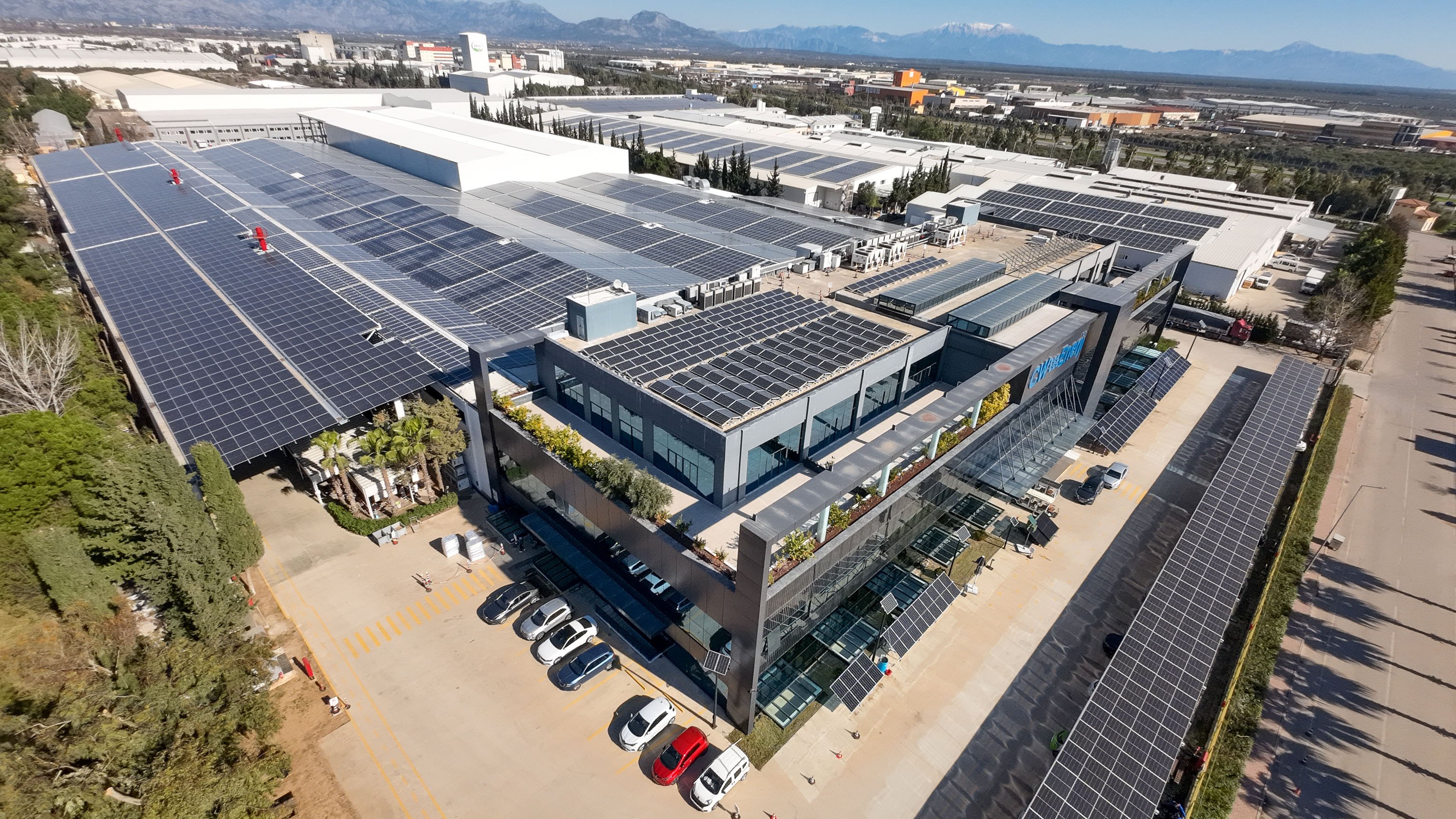 Antalya OSB’de 99 Fabrika Çatısından 262 Milyon kWh Elektrik Üretildi