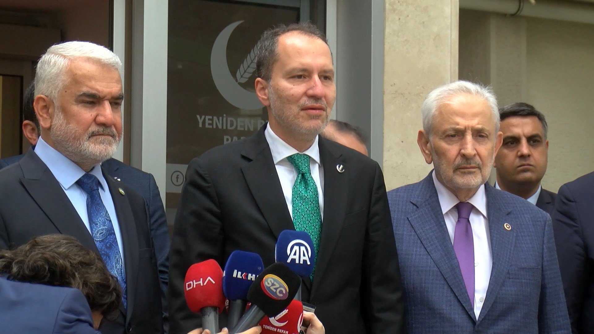 HÜDA PAR Genel Başkanı Yapıcıoğlu, Yeniden Refah Partisi’ni Ziyaret Etti