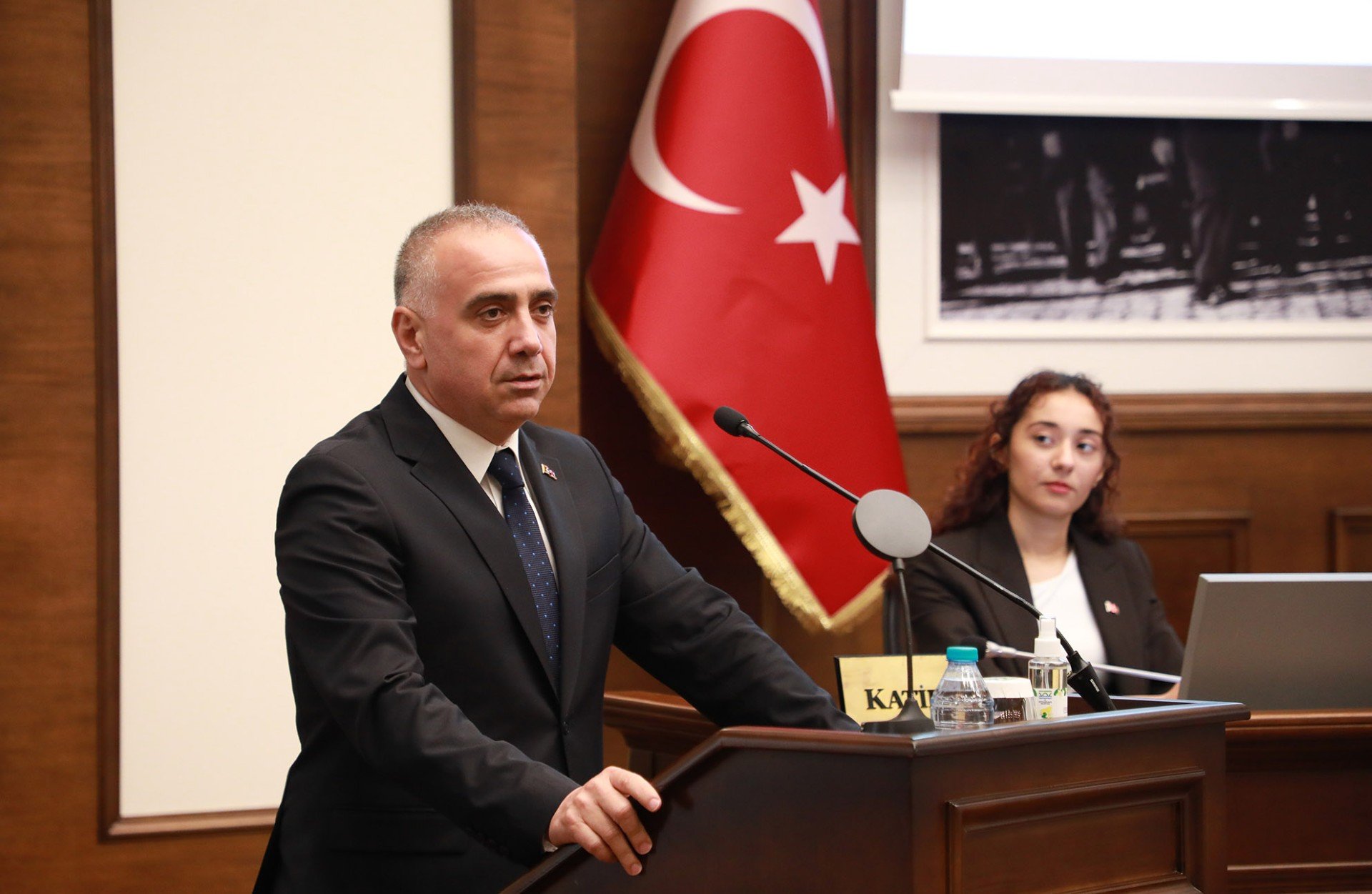 Büyükçekmece Belediye Meclisi'nde yapılan