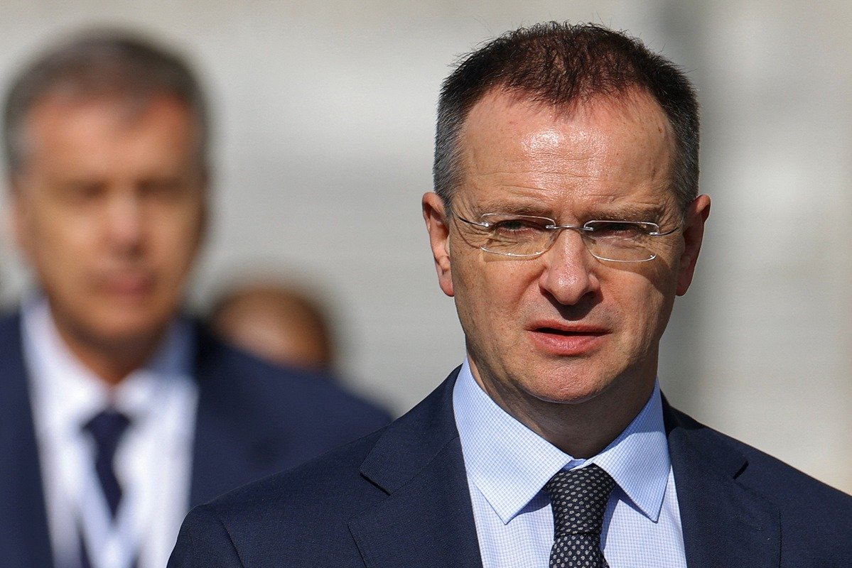 Rus heyeti başkanı Vladimir