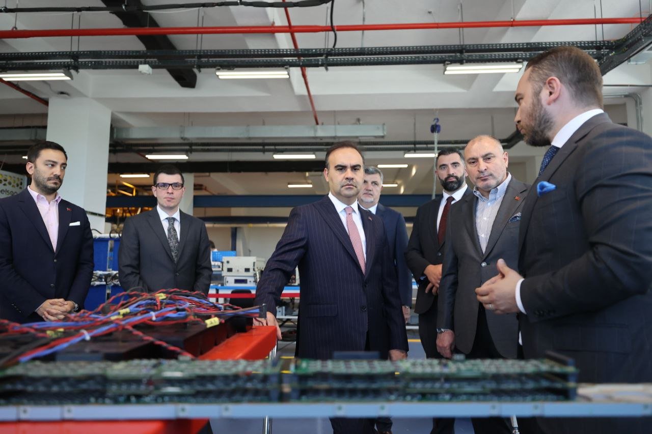 Sanayi ve Teknoloji Bakanı