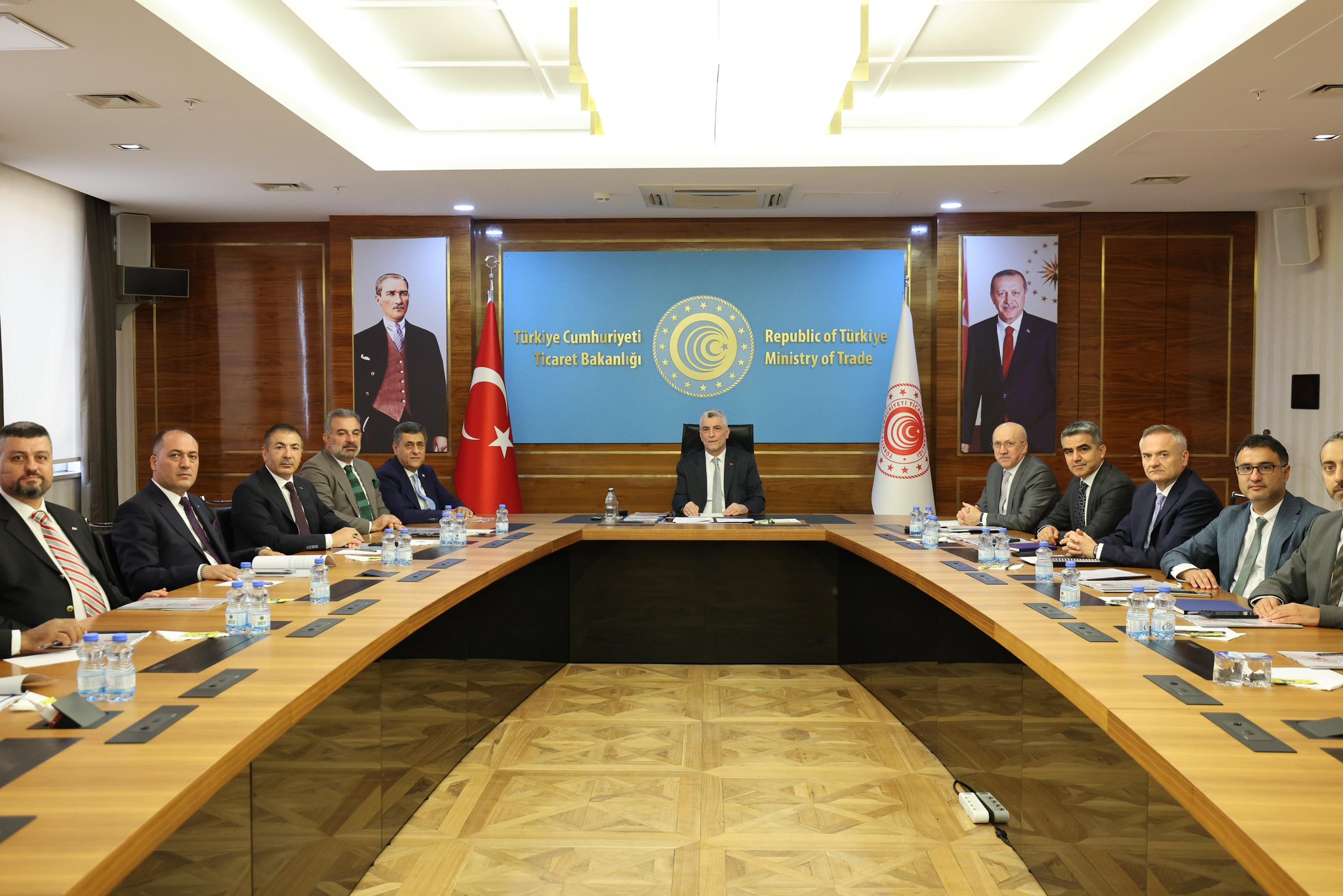 Ticaret Bakanı Ömer Bolat,