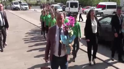 Çorlu'da ilkokul öğrencileri, Milli Eğitim