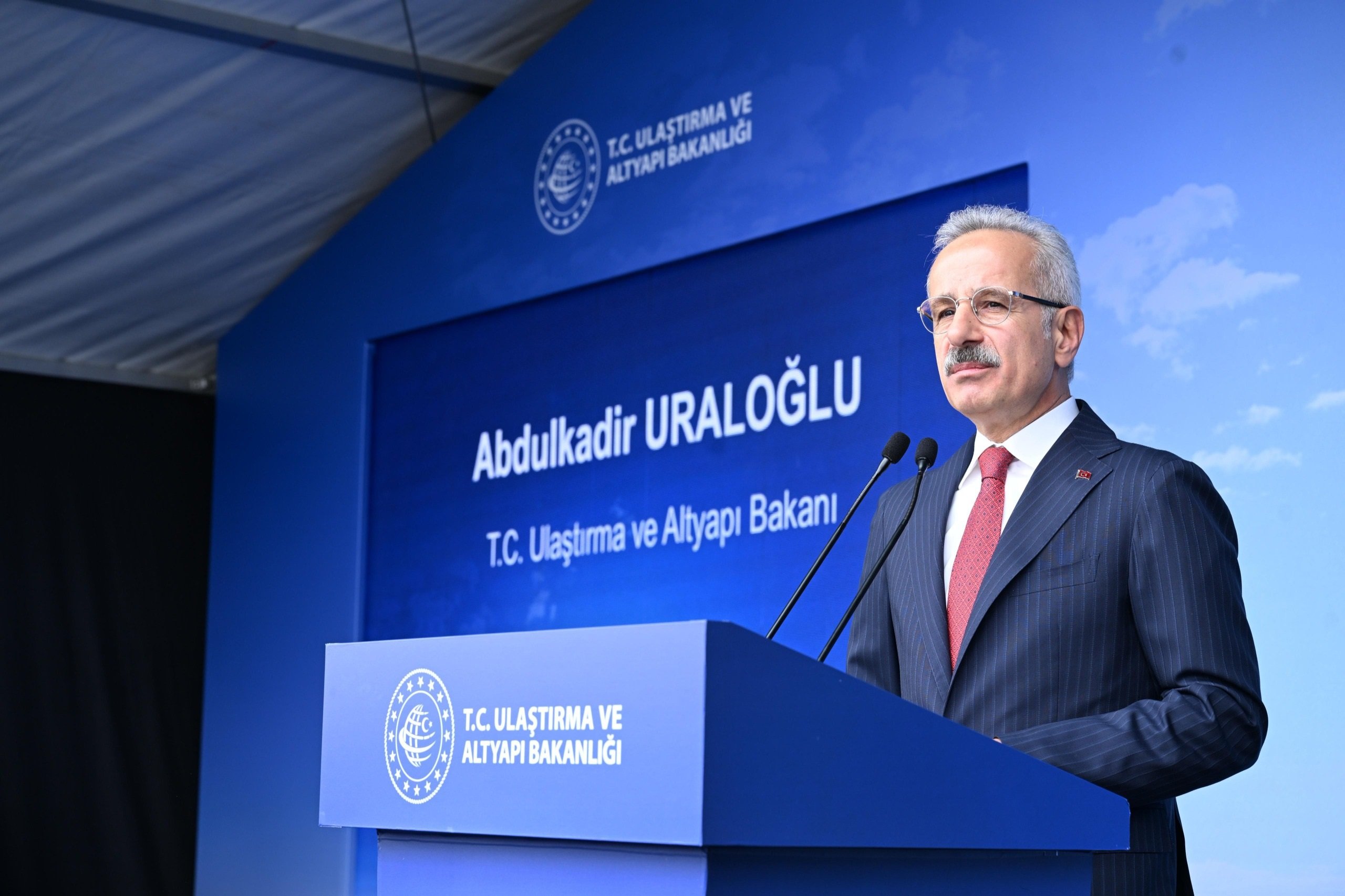 Ulaştırma ve Altyapı Bakanı