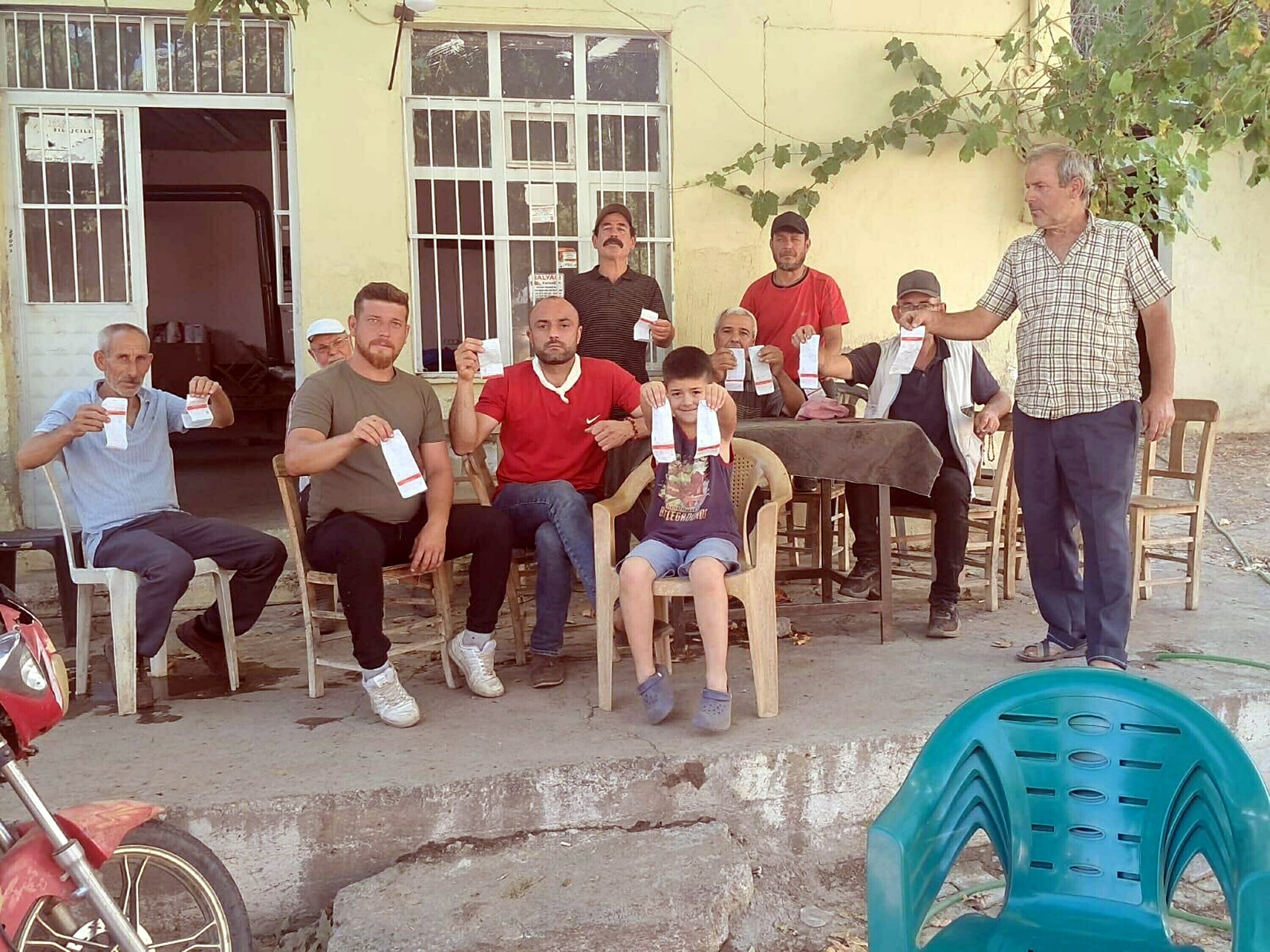Ödemiş'te yangından etkilenen Yeniköy