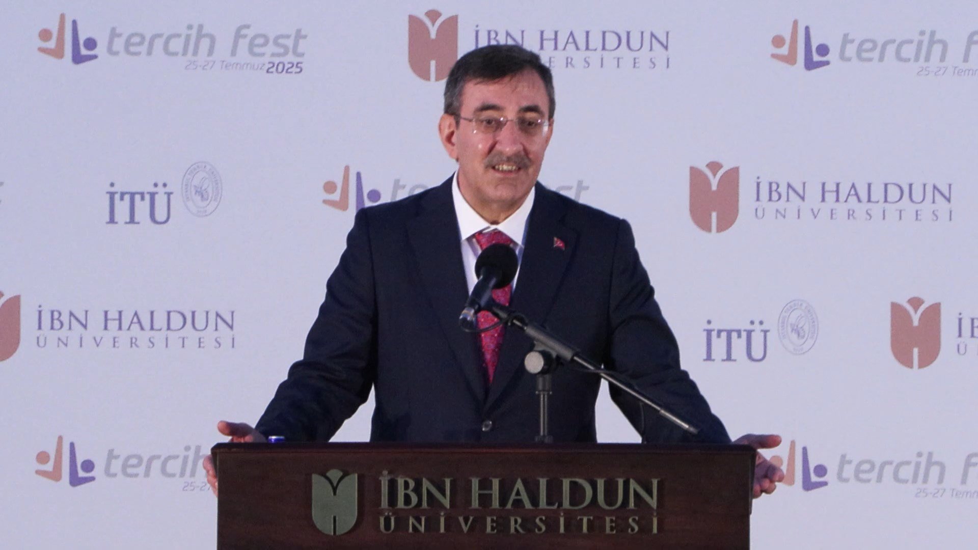 Cumhurbaşkanı Yardımcısı Cevdet Yılmaz,