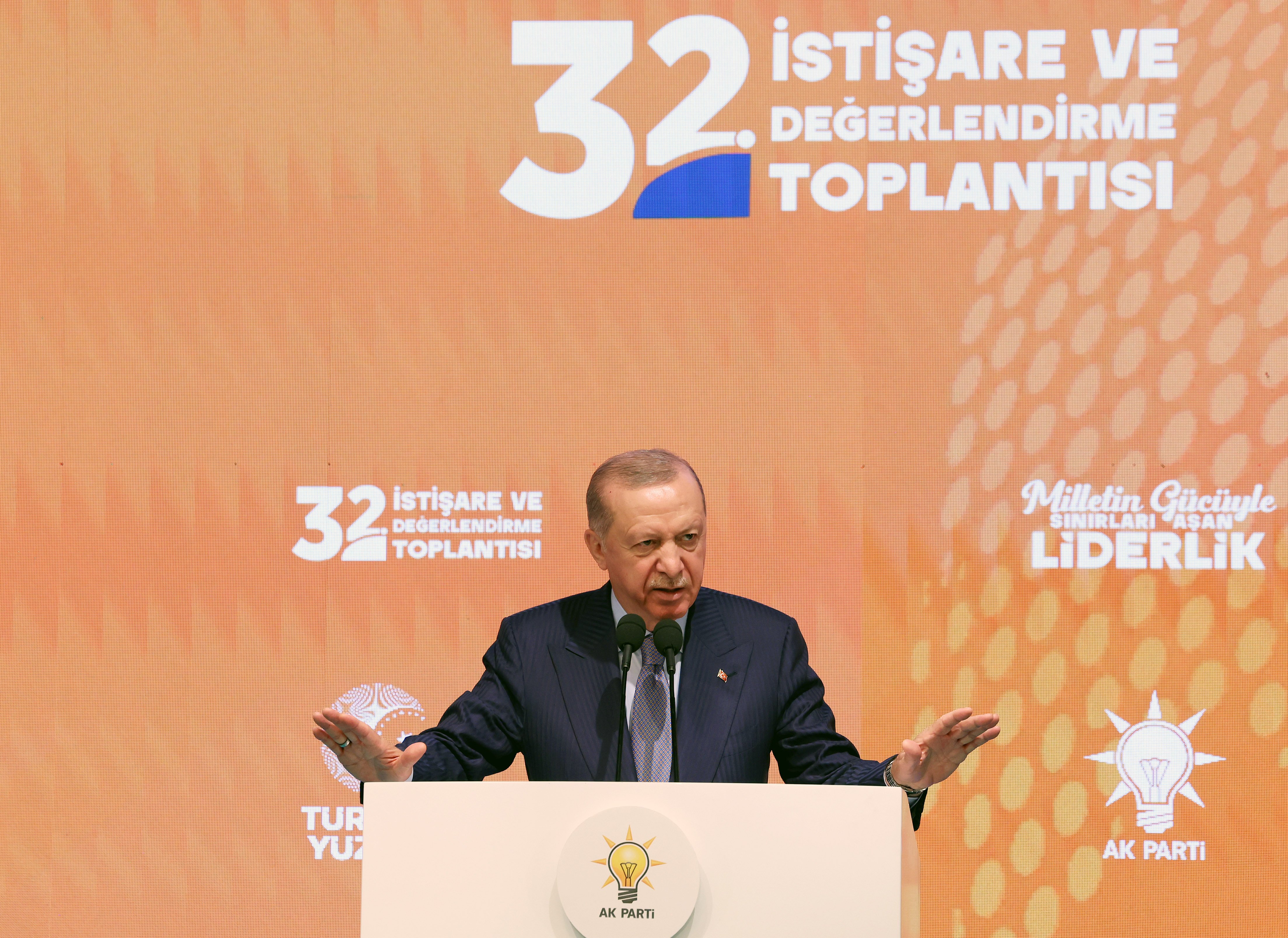 Cumhurbaşkanı Erdoğan, AK Parti