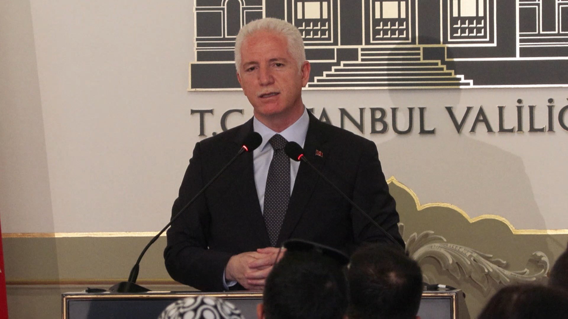 İstanbul Valisi Davut Gül,