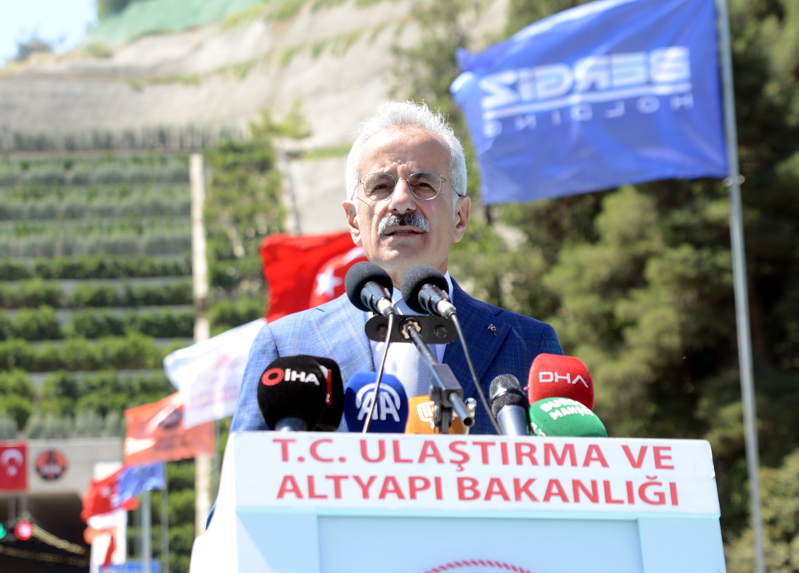 Ulaştırma ve Altyapı Bakanı