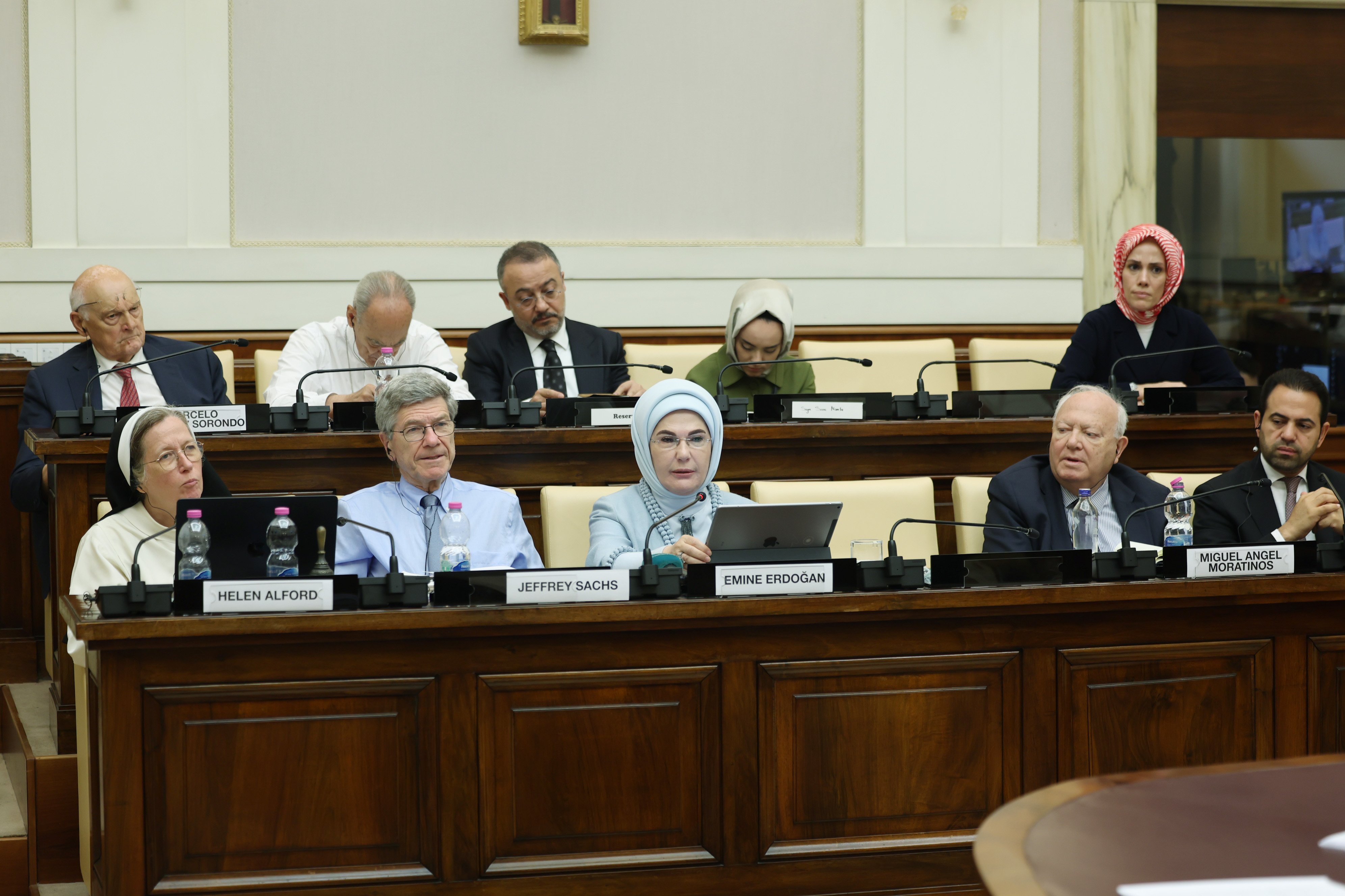 Emine Erdoğan, Vatikan'daki 'Kardeşlik